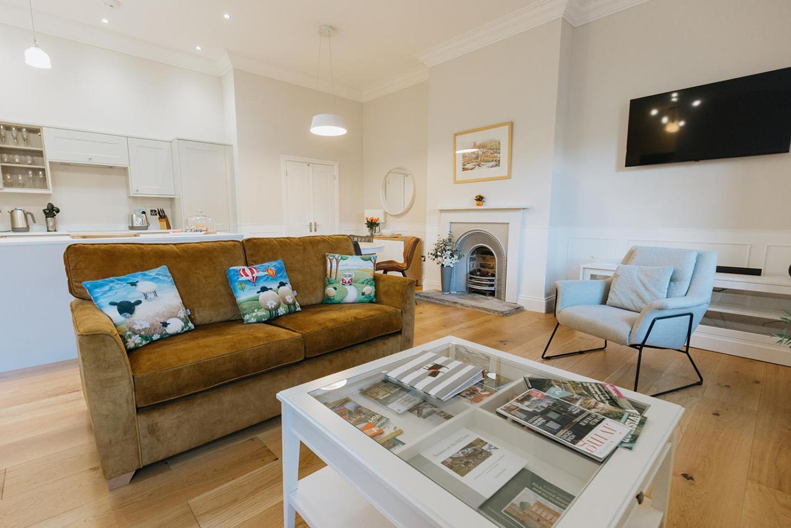 Wensleydale, Old School Rooms - Ground Floor Luxury Apartment In Richmond, North Yorkshire Ричмонд Экстерьер фото
